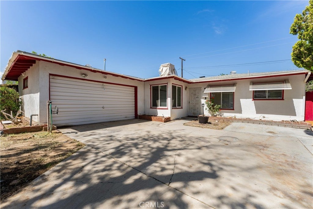 Photo of Listing #SR25109579