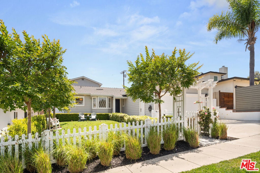 Photo of Listing #25532691