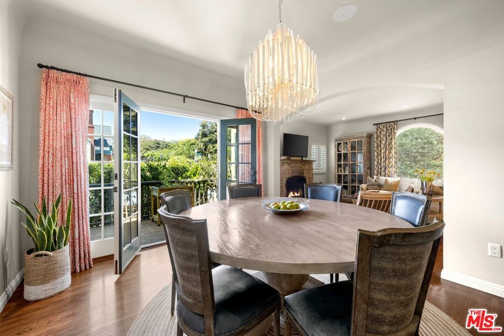 Photo of Listing #25544255