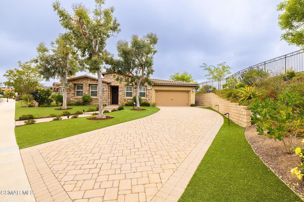 Photo of Listing #225002652