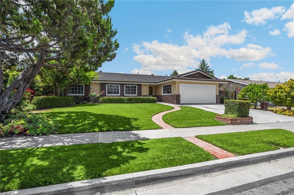 Photo of Listing #PW25117479