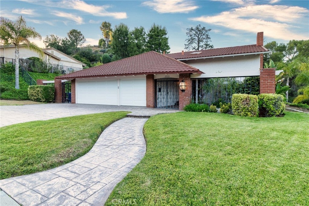 Photo of Listing #SR25119283