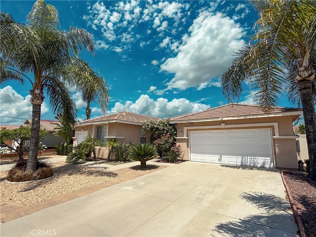 Photo of Listing #OC25120251