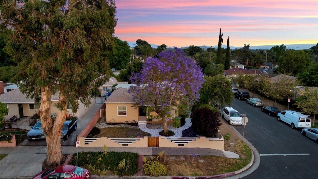 Photo of Listing #SR25119071