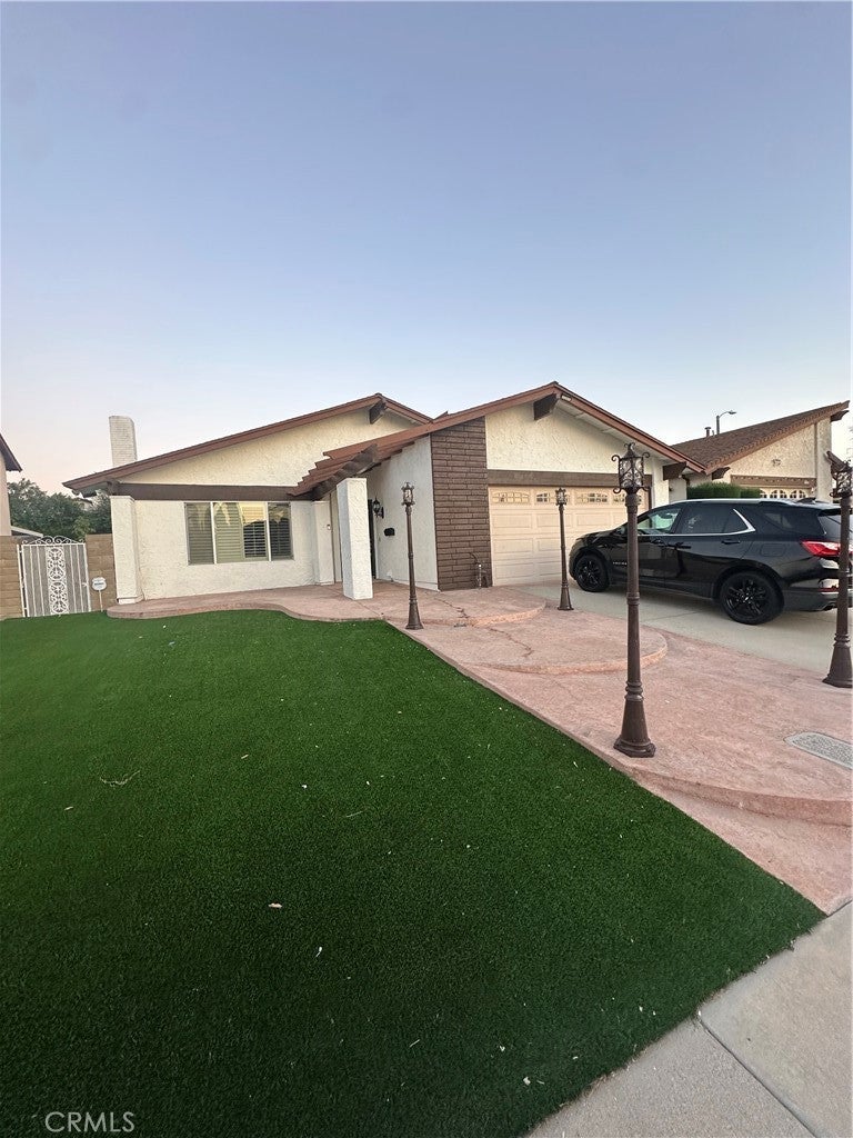 Photo of Listing #CV25116458