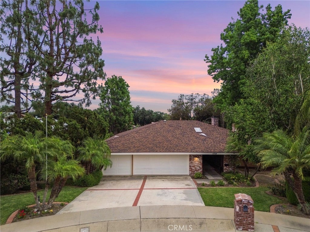 Photo of Listing #CV25120460