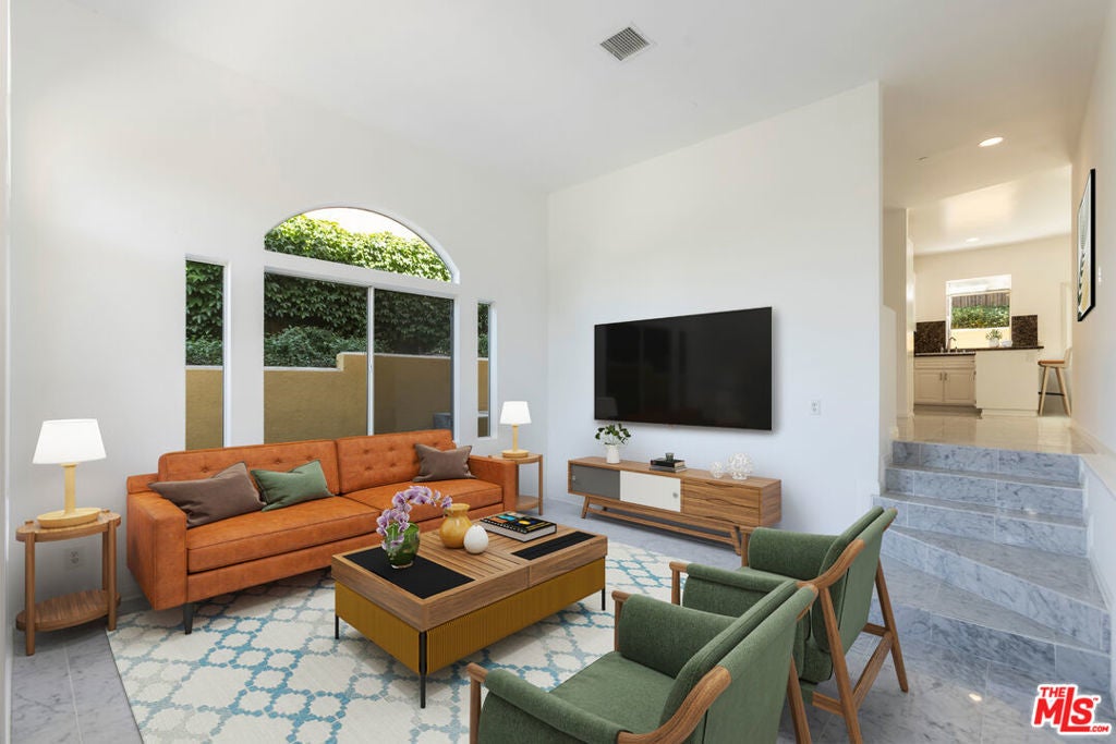 Photo of Listing #25545523