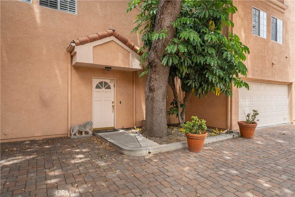 Photo of Listing #SR25120431