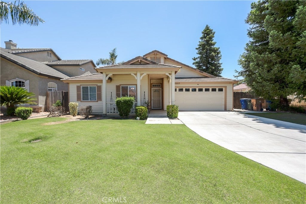 Photo of Listing #SR25120493