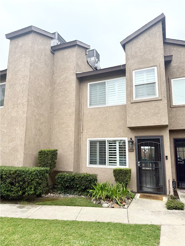 Photo of Listing #OC25118971