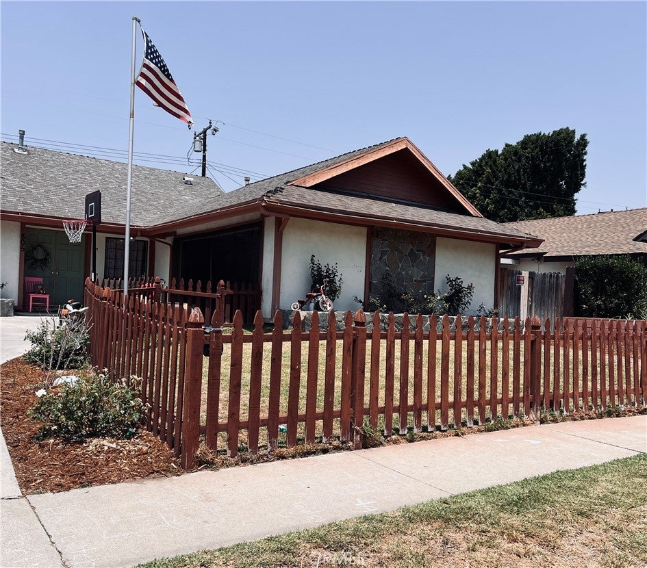 Photo of Listing #CV25119251