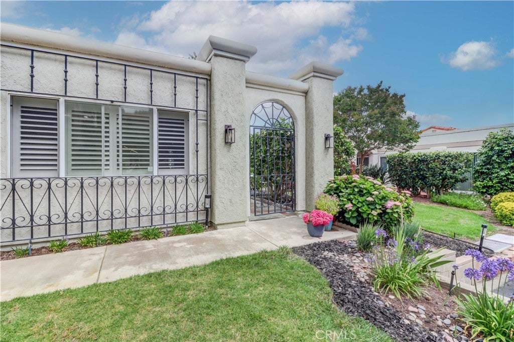 Photo of Listing #OC25119582