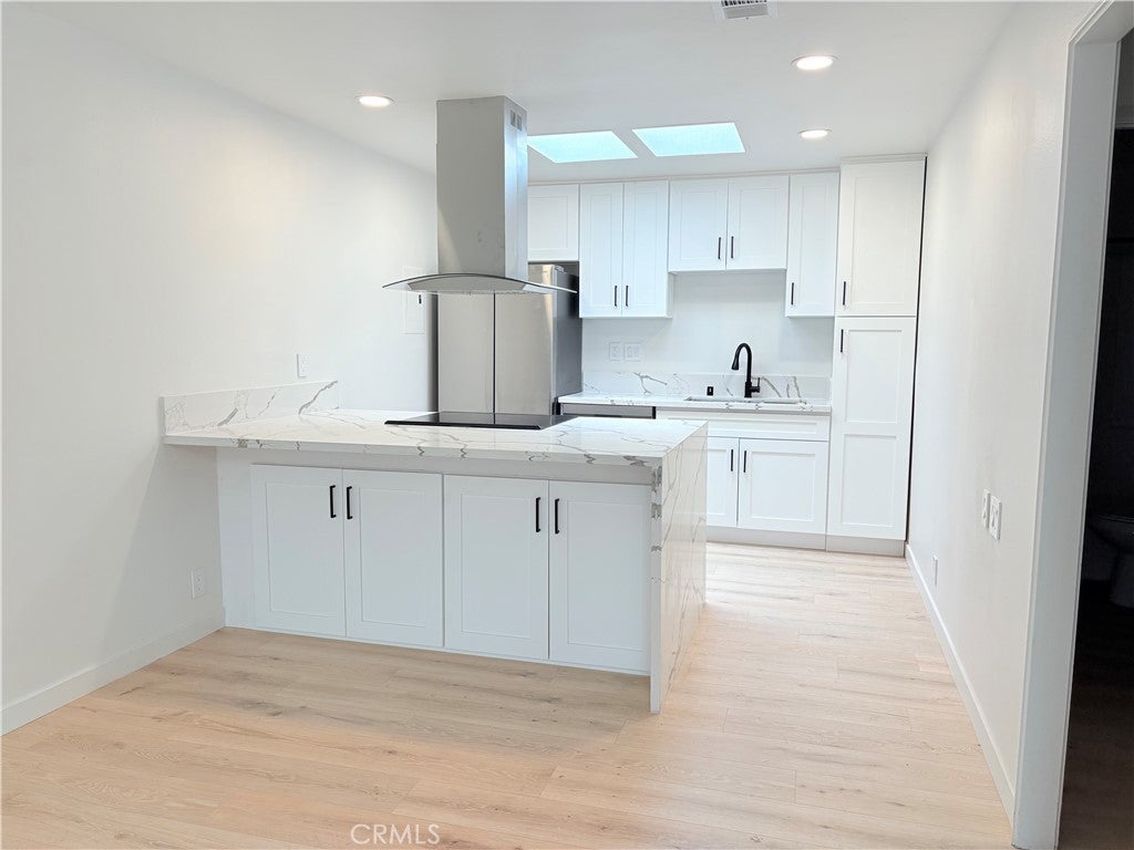 Photo of Listing #ND25120621