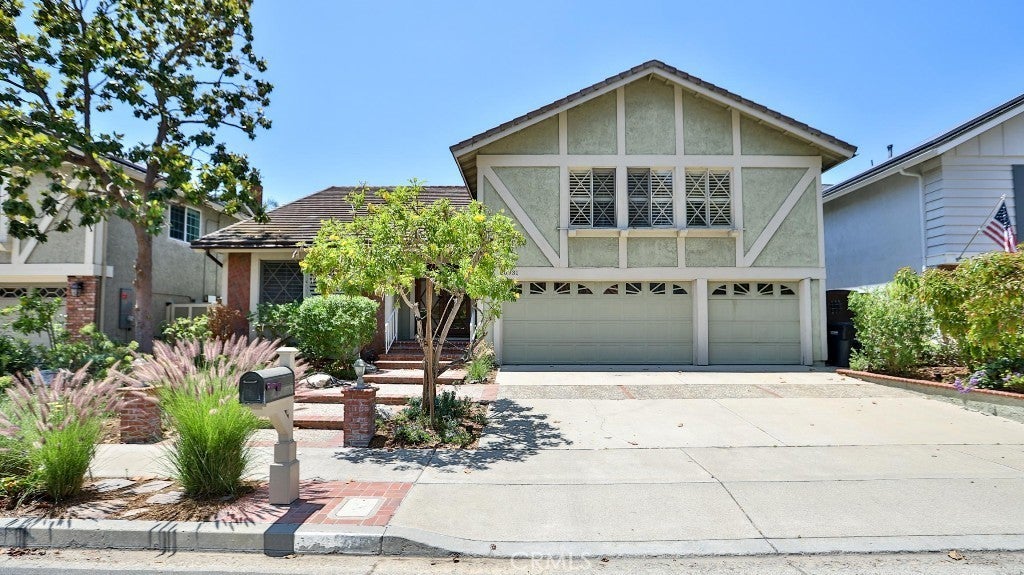 Photo of Listing #OC25120320