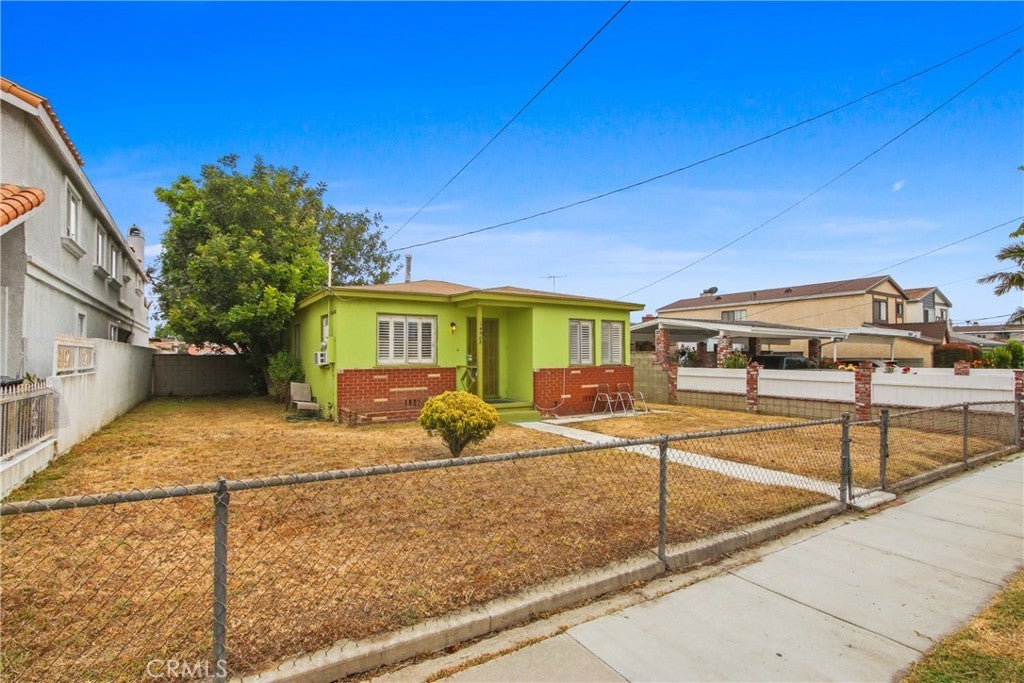 Photo of Listing #SB25118169