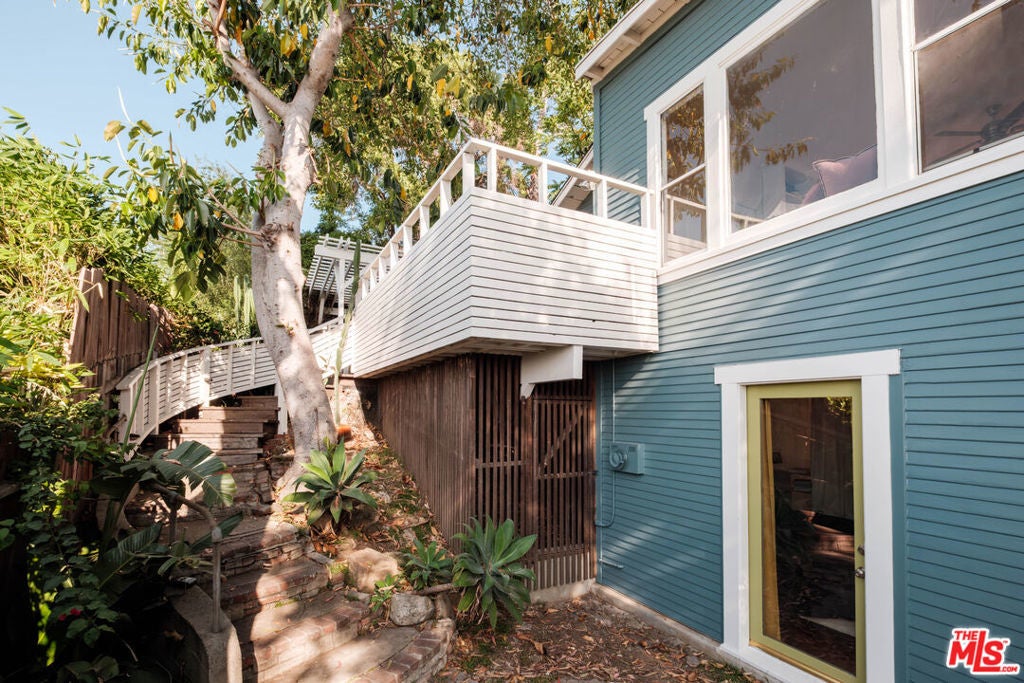 Photo of Listing #25545823