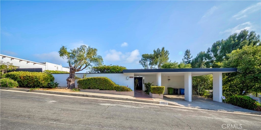 Photo of Listing #SB25115829