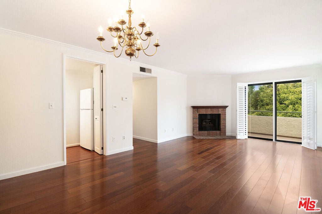 Photo of Listing #25546109