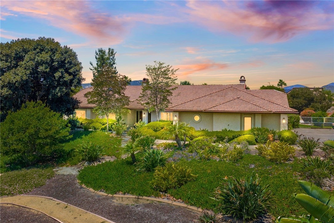 Photo of Listing #SW25121151