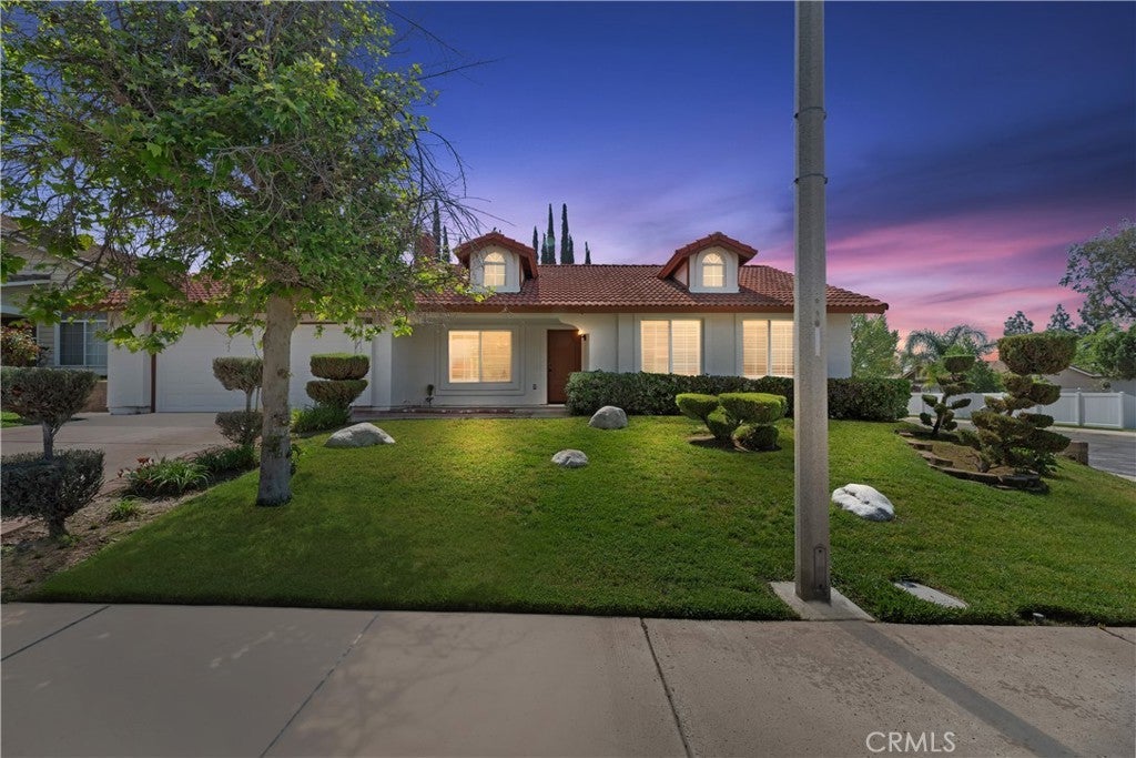 Photo of Listing #IV25120395