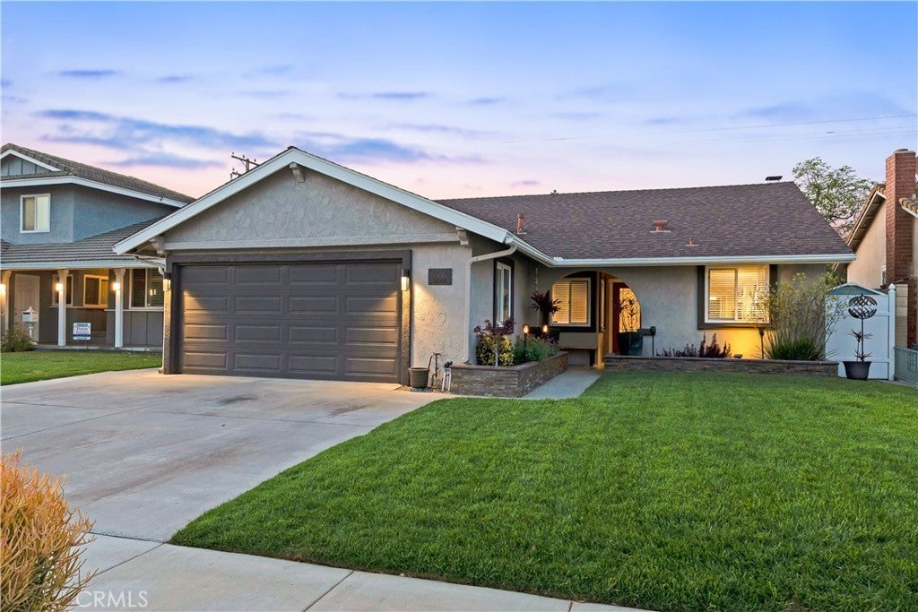 Photo of Listing #PW25121275