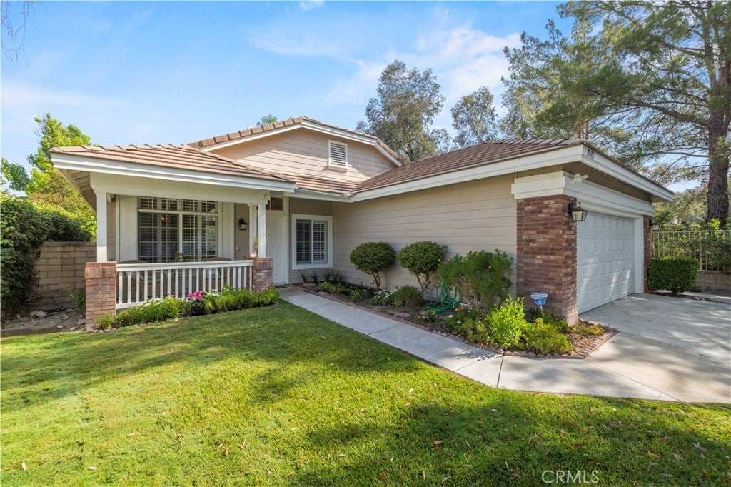 Photo of Listing #SR25116475