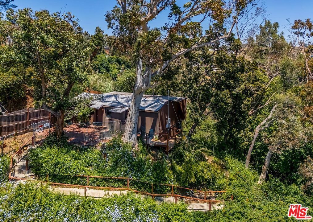 Photo of Listing #25543513