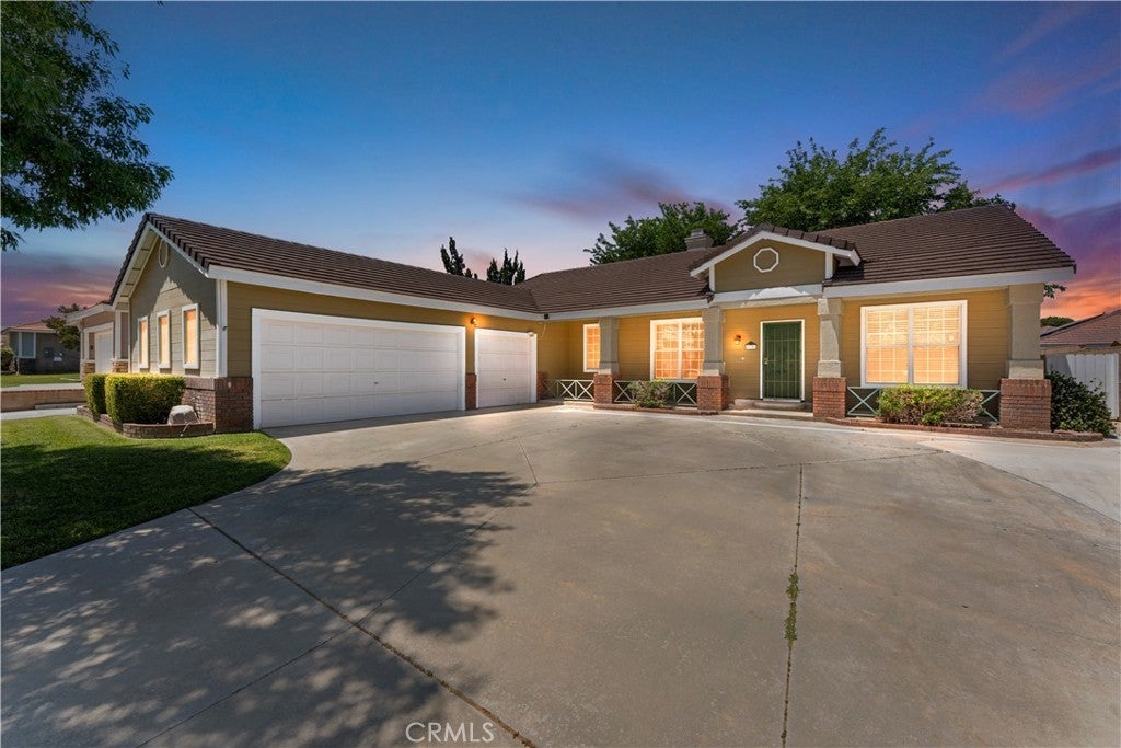 Photo of Listing #SR25121779