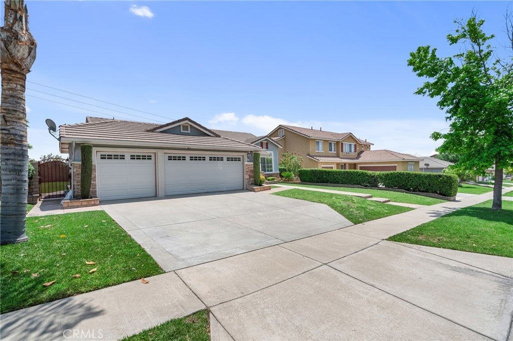 Photo of Listing #TR25121720