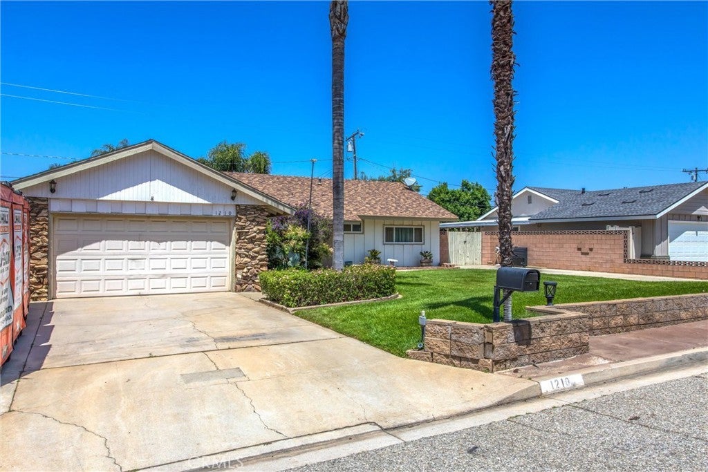 Photo of Listing #IG25121472