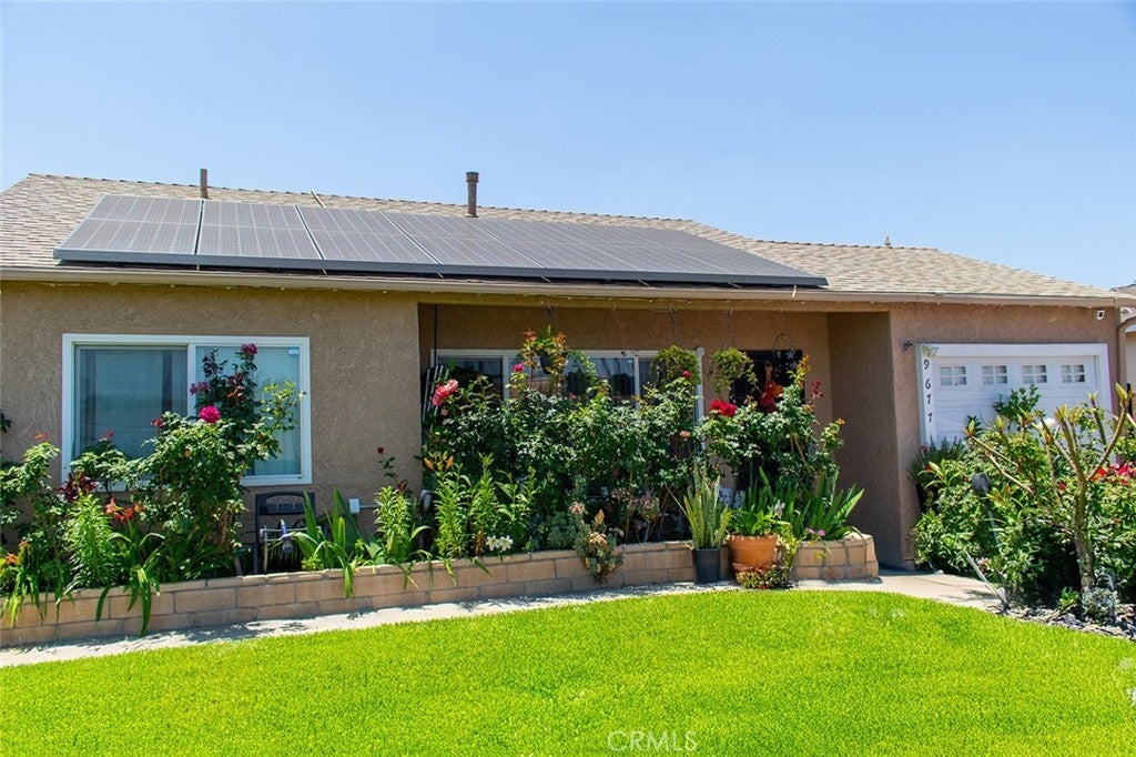 Photo of Listing #MB25121869