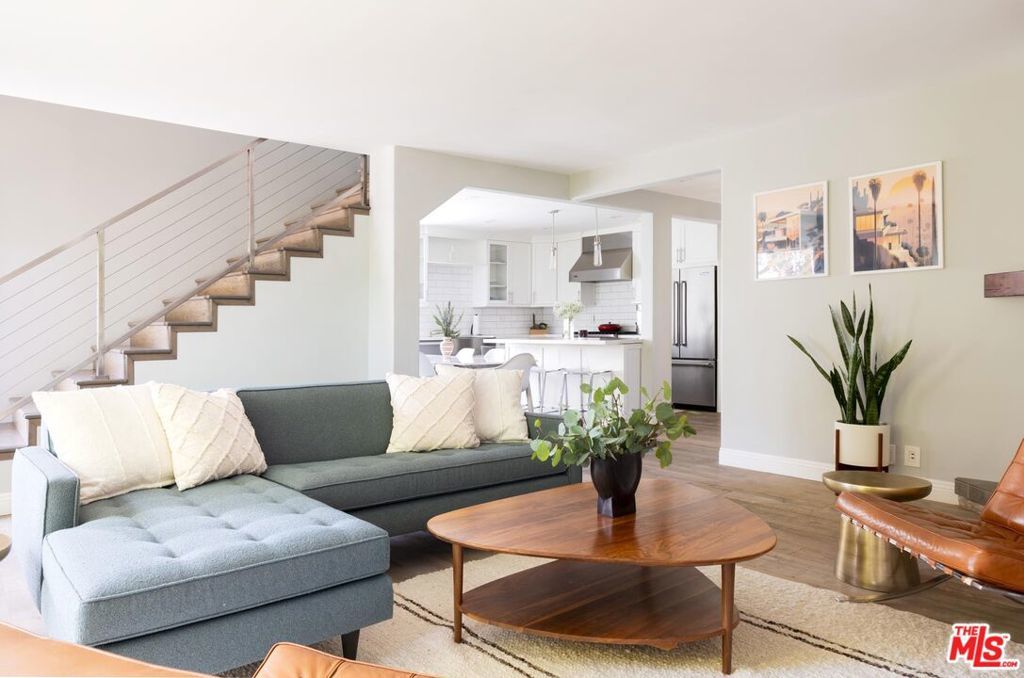 Photo of Listing #25546135