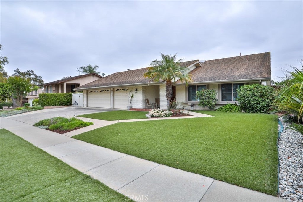 Photo of Listing #PW25121796