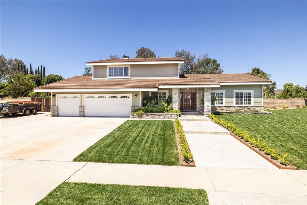 Photo of Listing #SR25118127