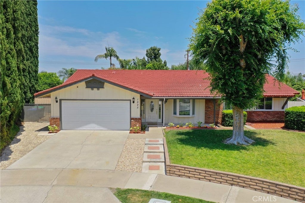 Photo of Listing #PW25120801