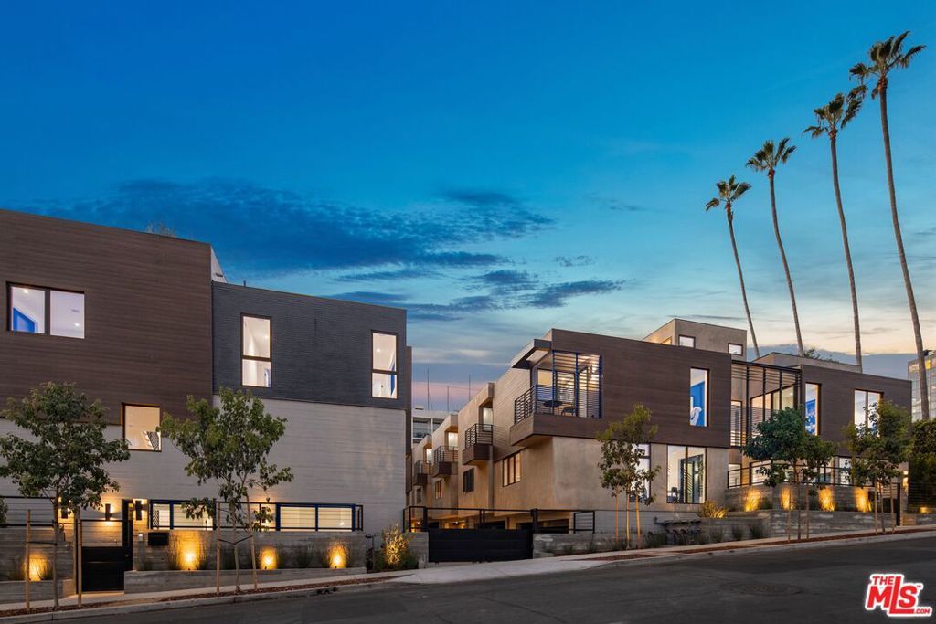 Photo of Listing #25546411