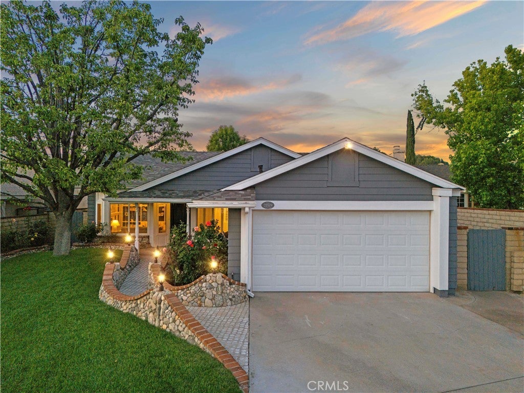 Photo of Listing #SR25122345