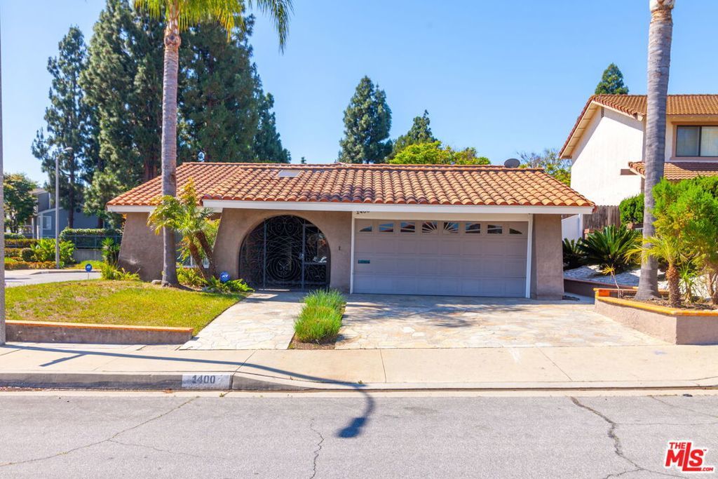 Photo of Listing #25546353