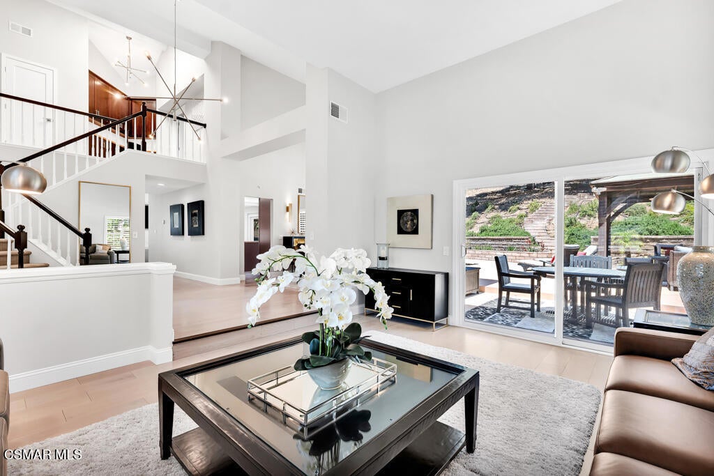 Photo of Listing #225002721