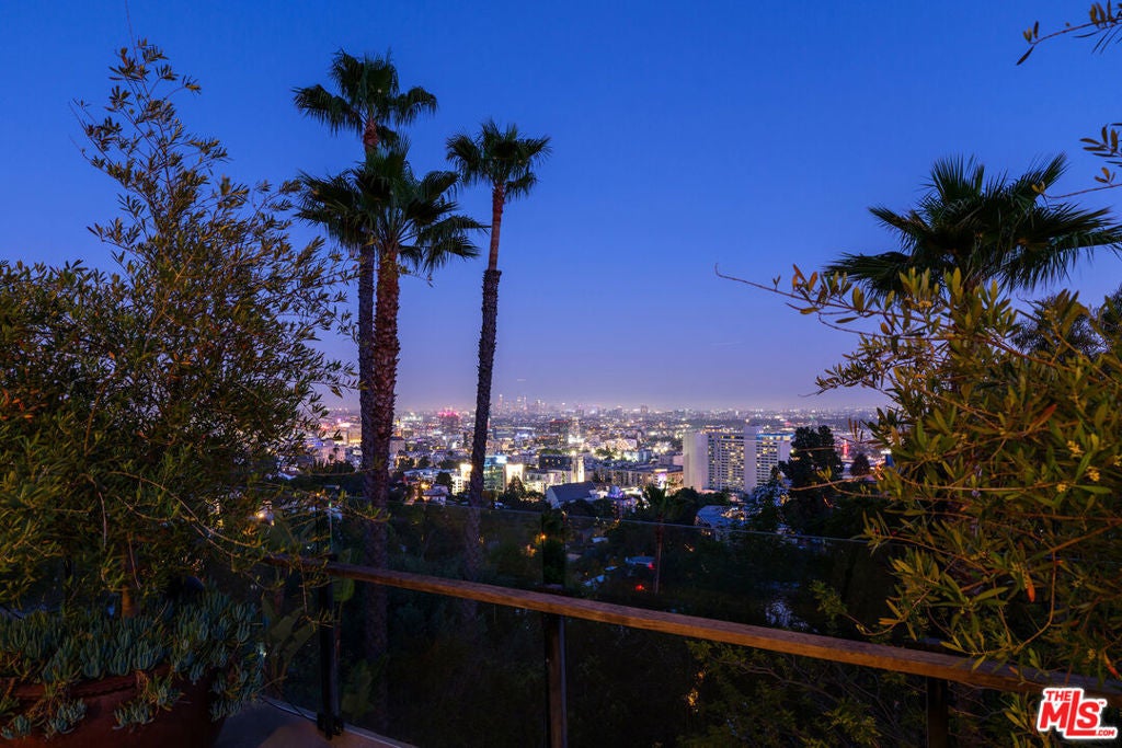 Photo of Listing #25544519