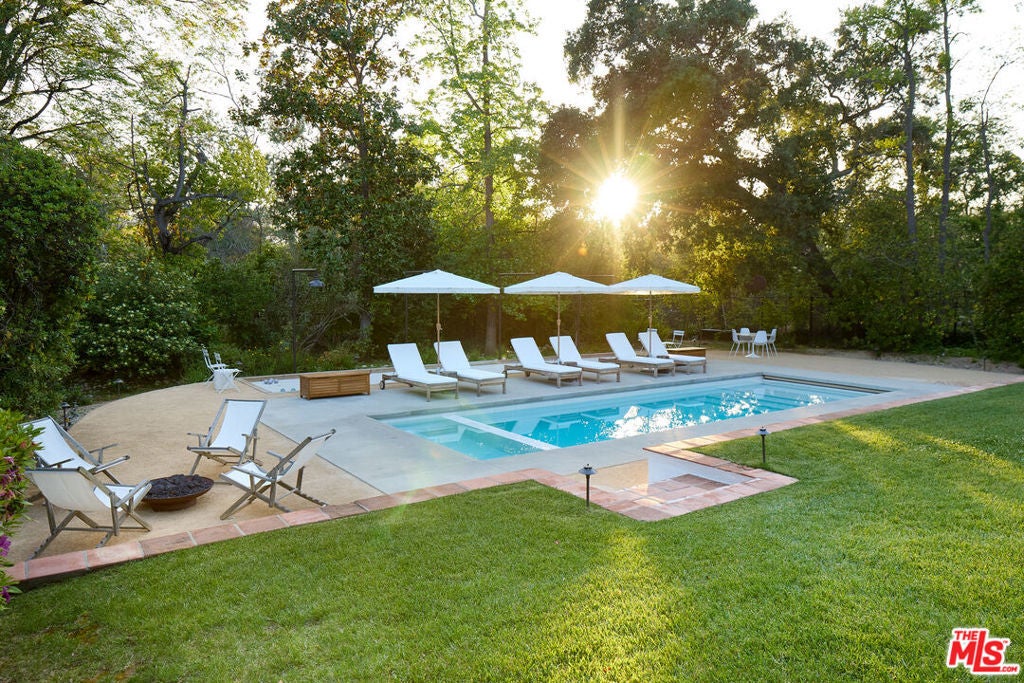 Photo of Listing #25546791