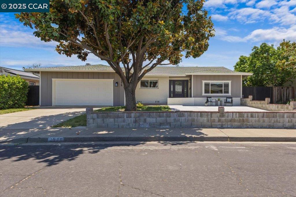 Photo of Listing #41099843