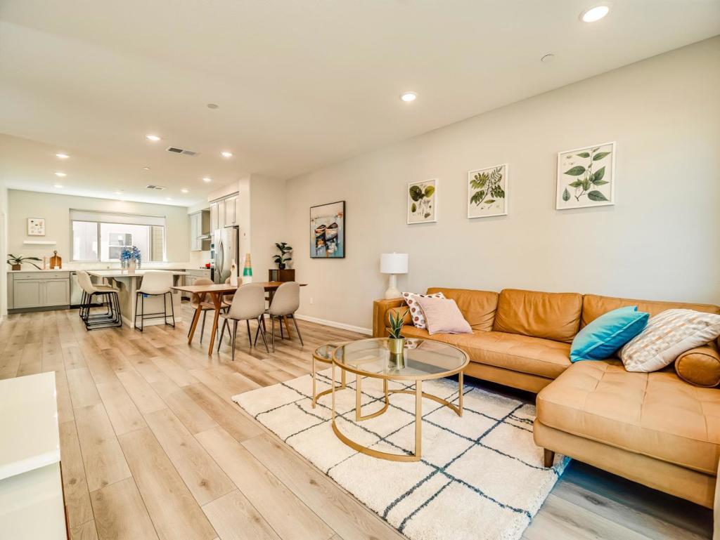 Photo of Listing #ML82007180