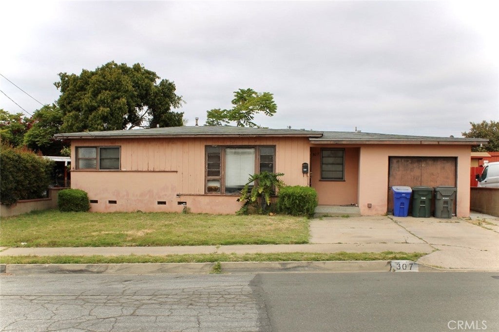 Photo of Listing #IV25122878