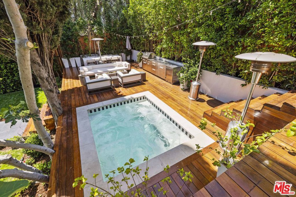 Photo of Listing #25535277