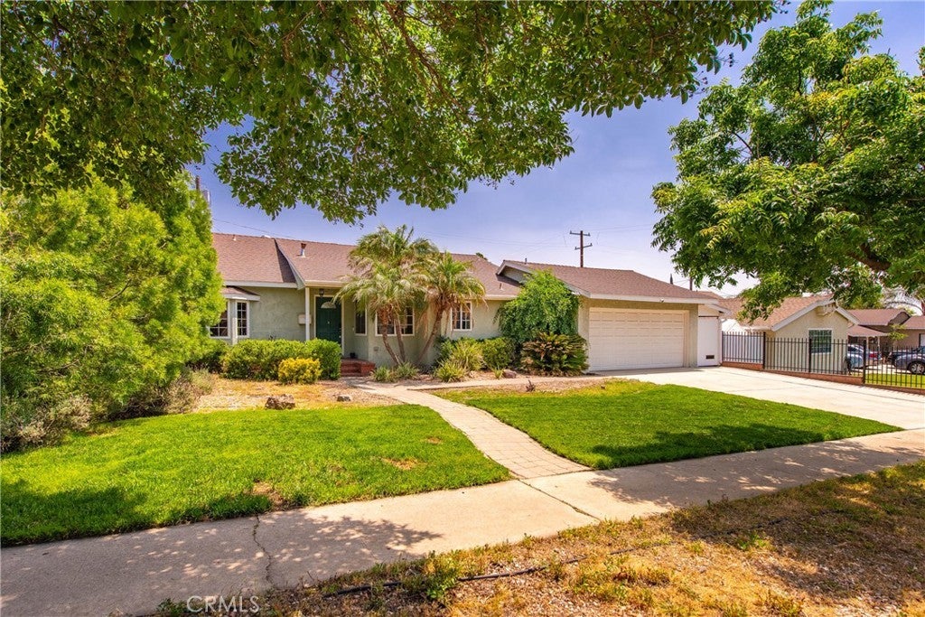 Photo of Listing #SR25118768