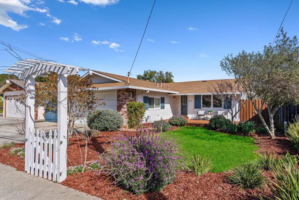 Photo of Listing #ML82008171