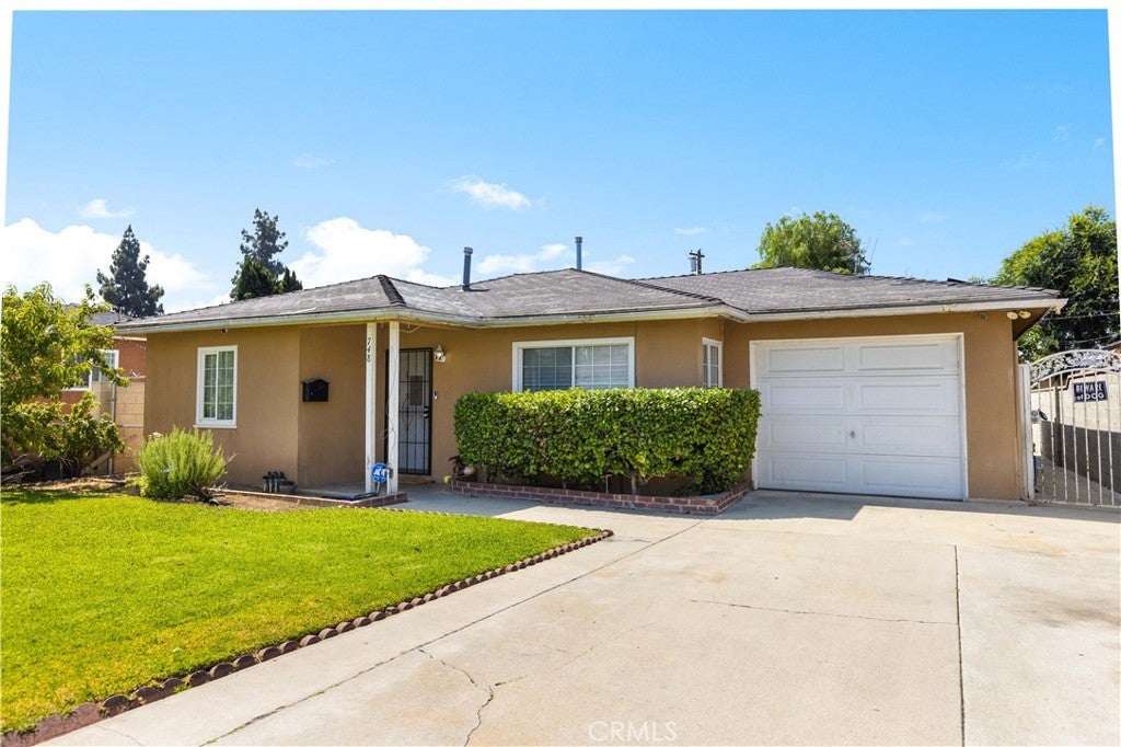 Photo of Listing #MB25122159