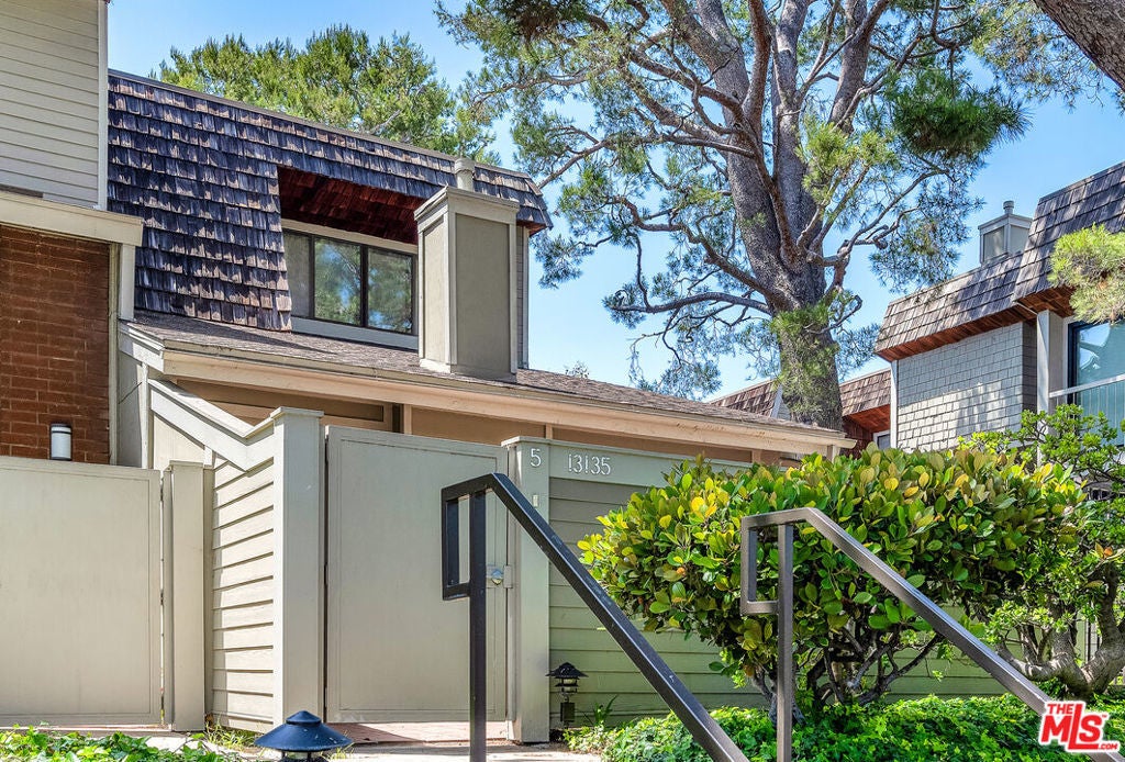 Photo of Listing #25546391