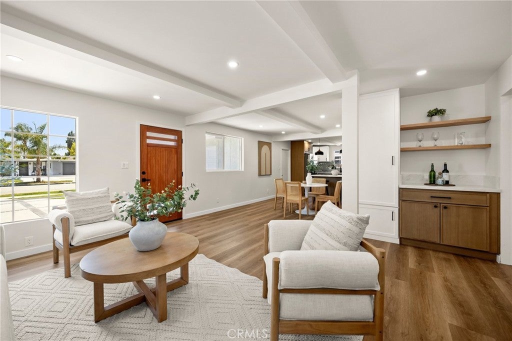 Photo of Listing #PW25121308